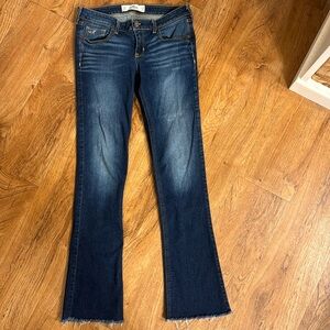 Hollister jeans size 28